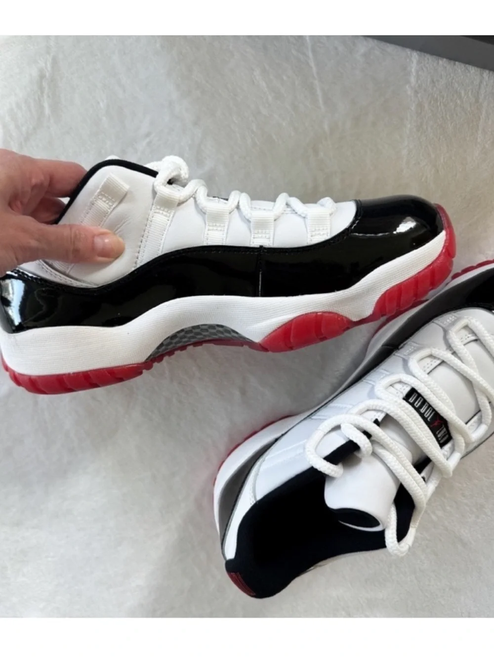 Air Jordan 11 Low Bred Black Red | Men's 8.5